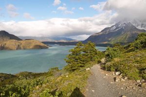 Kuaishou вижда бавен ръст на приходите през Q2, подобен на Sora Kling генерира над 10 милиона AI видеоклипа · TechNode