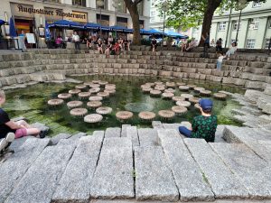 Търсене на достоен модел на „да бъдеш там“