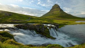 7-Day Iceland Road Trip Itinerary: Lava Fields, Glaciers & Northern Lights