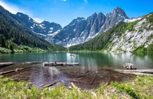 Landslide Lake Hike or Backpack via the Elk River Trail