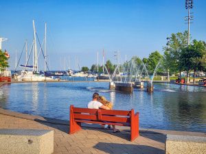 A Romantic Escape to Thunder Bay: A Three-Day Getaway for Adventurous Couples
