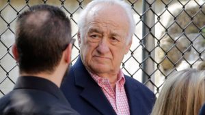 Звездата от “Сопрано” Джери Адлър, ветеран зад кулисите на Бродуей, превърнал се в актьор в края на живота си, почина на 96 години