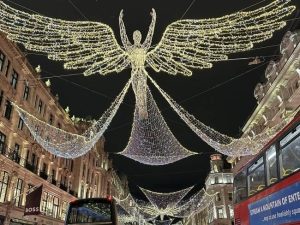 Best Places to See Christmas Lights in London 2025