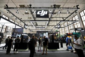 DJI изразява съжаление относно новия черен списък за продажба на дронове на US FCC