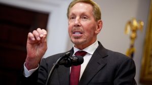 Paramount срещу Netflix: Елисън гарантира 40 милиарда щатски долара за офертата на сина си за Warner Bros