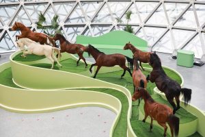 Галопиращи чудеса: Музеят в Шанхай разкрива изложба Годината на коня