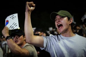 Протестиращите в Южна Корея настояват за „повтаряне на изборите“ след недостиг на бюлетини