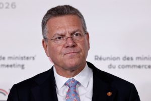 узивно | ЕС и Китай започват преговори в Париж тази седмица, тъй като страховете от търговска война се увеличават